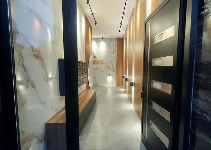 With Balconies Lägenhet Tirana