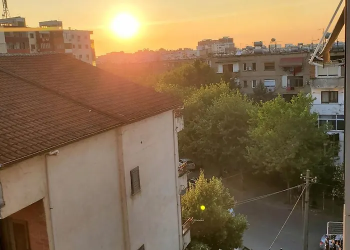 With Balconies * 地拉那