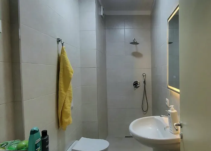 公寓 With Balconies